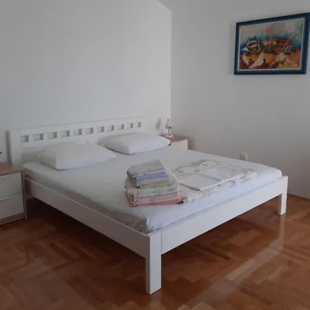 Maver * Sveti Filip i Jakov