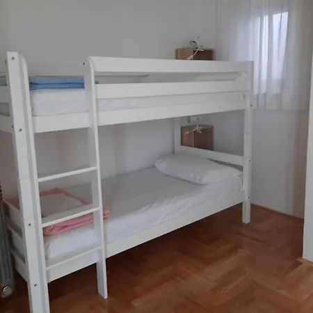 Maver Apartment