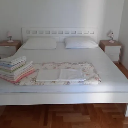 Maver Sveti Filip i Jakov