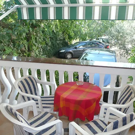Maver Apartment