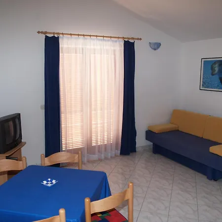 Apartment Maver *